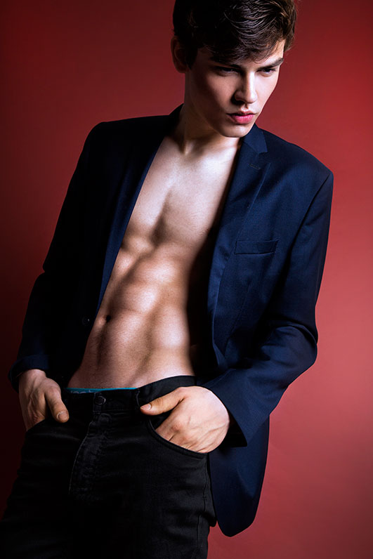 Healthy body of Bartosz from Division Model